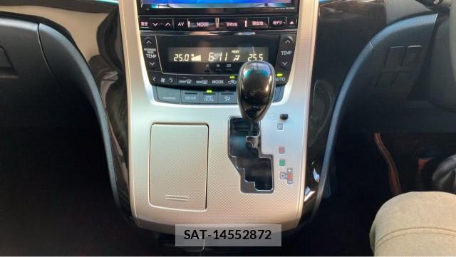 Toyota VELLFIRE 2013-03 8691302-14