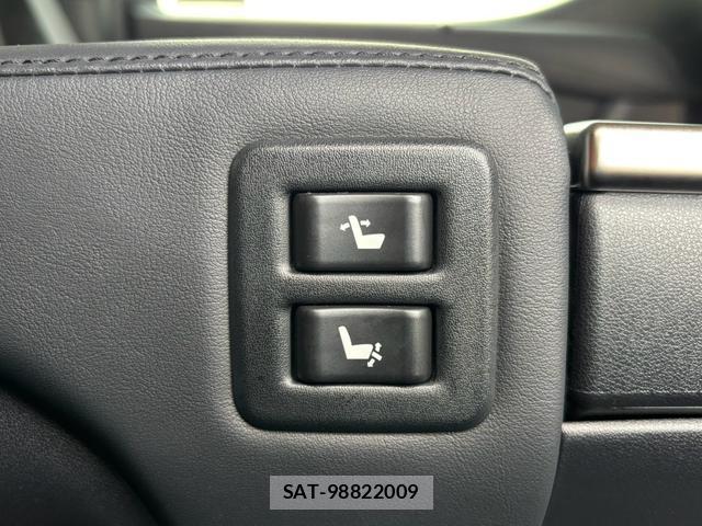 Toyota VELLFIRE 2017-06 8691587-14