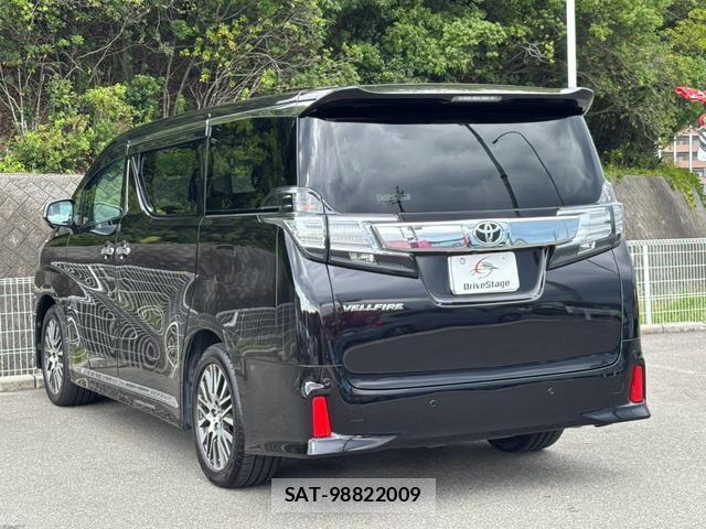 Toyota VELLFIRE 2017-06 8691587-4