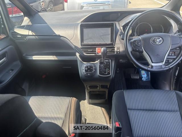 Toyota VOXY 2014-06 8690608-8