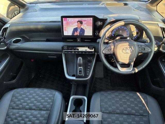 Toyota VOXY 2024-07 8690720-2