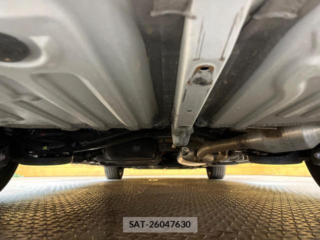 Toyota VOXY 2022-12 8690820-19