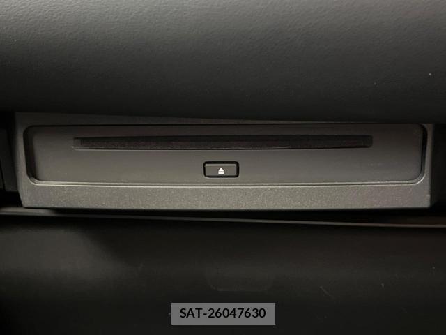 Toyota VOXY 2022-12 8690820-5