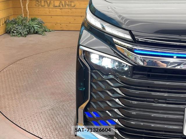 Toyota VOXY 2022-08 8690823-11