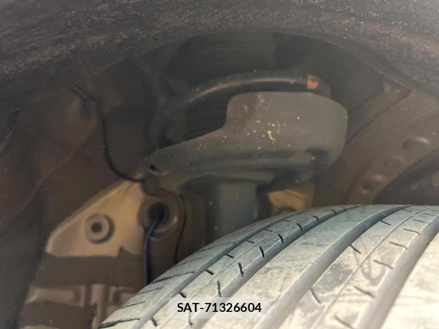 Toyota VOXY 2022-08 8690823-19