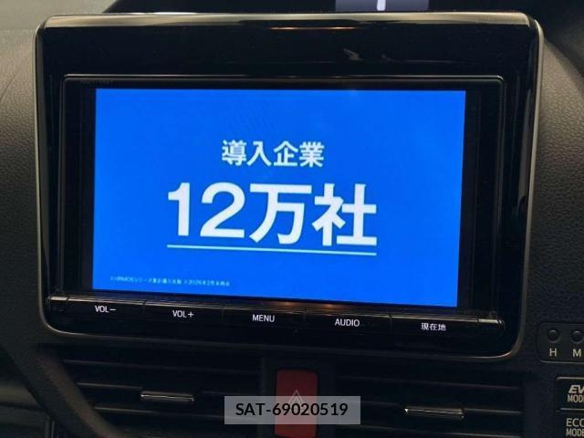 Toyota VOXY 2017-09 8690924-7