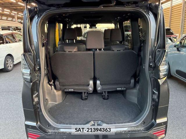 Toyota VOXY 2022-07 8690929-6