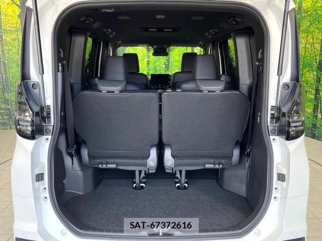 Toyota VOXY 2023-09 8691038-10