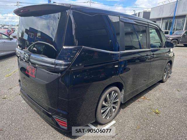 Toyota VOXY 2022-04 8691055-5