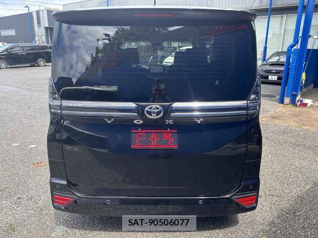 Toyota VOXY 2022-04 8691055-6