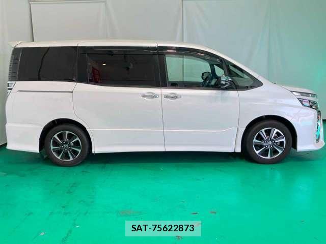 Toyota VOXY 2020-12 8691240-7
