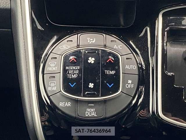Toyota VOXY 2021-03 8691282-17