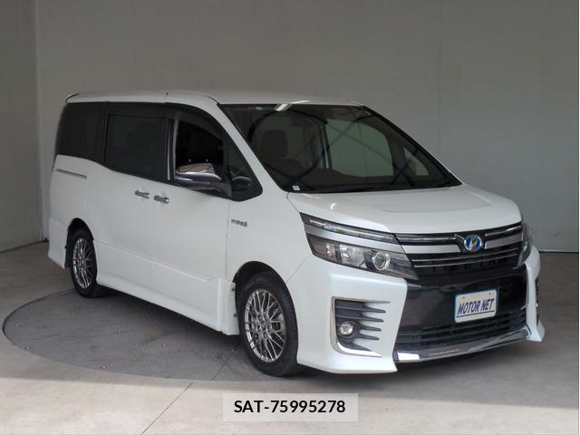 Toyota VOXY 2017-06 8691569-9
