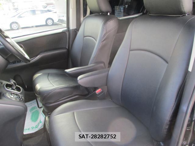 Toyota VOXY 2014-07 8691607-11