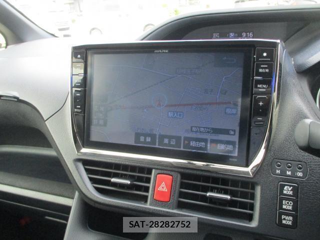 Toyota VOXY 2014-07 8691607-15