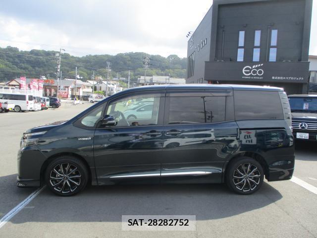 Toyota VOXY 2014-07 8691607-8