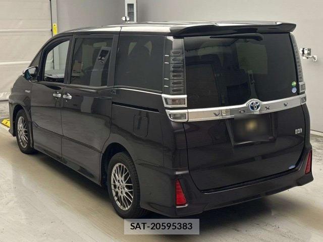 Toyota VOXY 2018-08 8691851-1