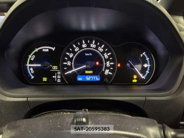 Toyota VOXY 2018-08 8691851-12