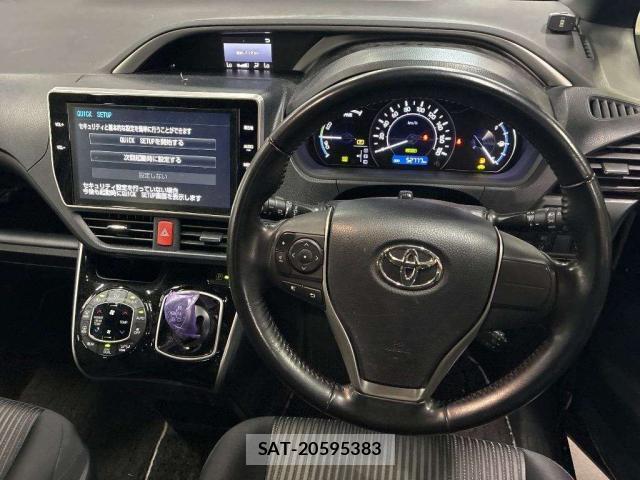 Toyota VOXY 2018-08 8691851-2