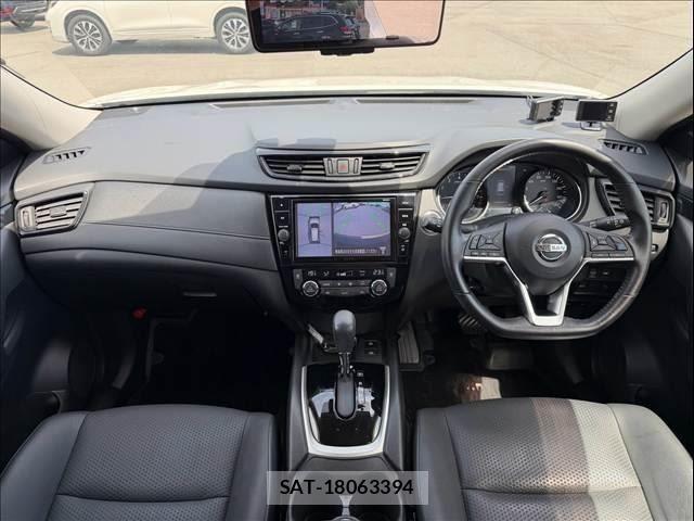 Nissan X-TRAIL 2018-08 8690983-1