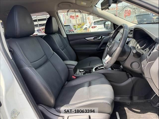 Nissan X-TRAIL 2018-08 8690983-7