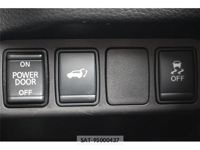 Nissan X-TRAIL 2018-03 8691633-5