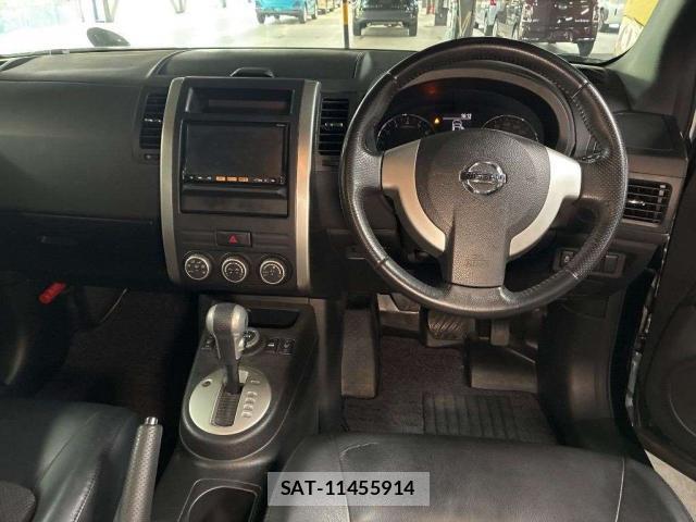 Nissan X-TRAIL 2012-03 8691659-4