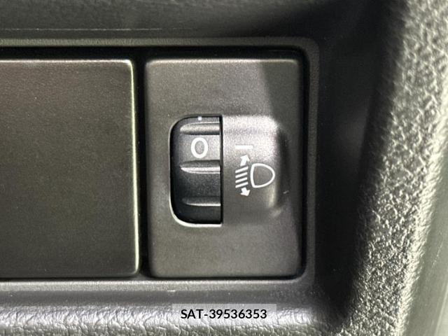 Suzuki X BEE 2018-03 8690888-16