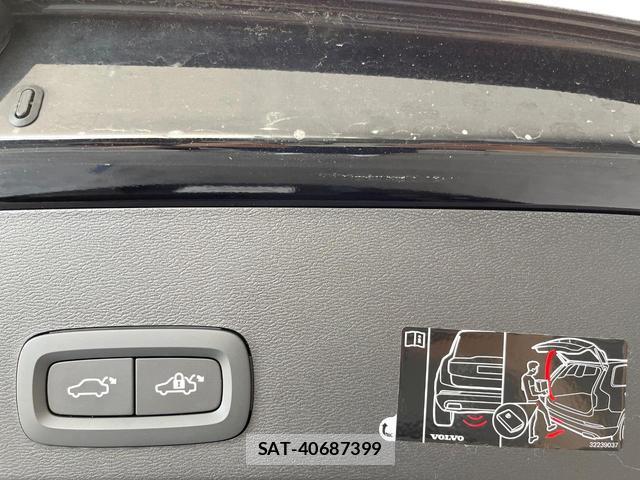 Volvo XC40 2021-12 8690340-14