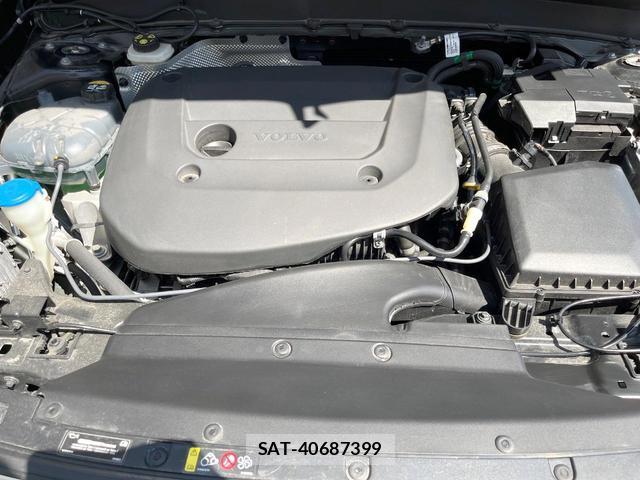 Volvo XC40 2021-12 8690340-18