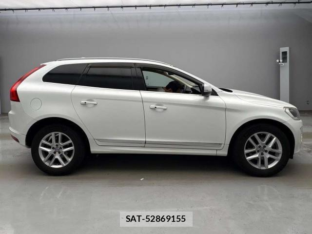 Volvo XC60 2017-06 8691557-3
