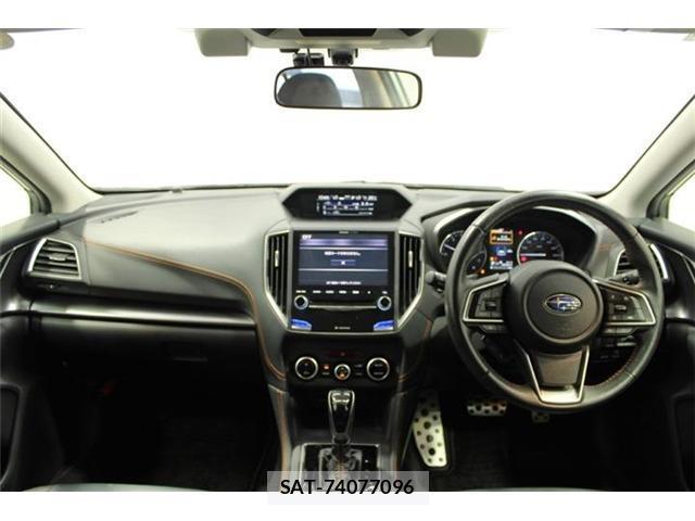 Subaru XV 2017-07 8690376-3