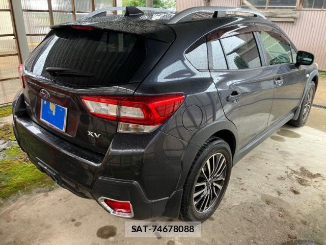 Subaru XV 2018-04 8690805-11