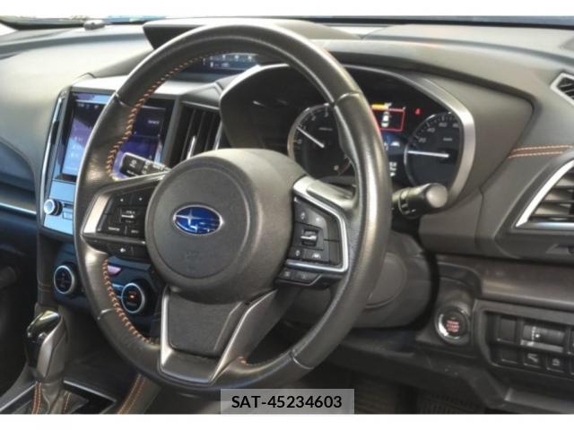 Subaru XV 2018-06 8691454-2