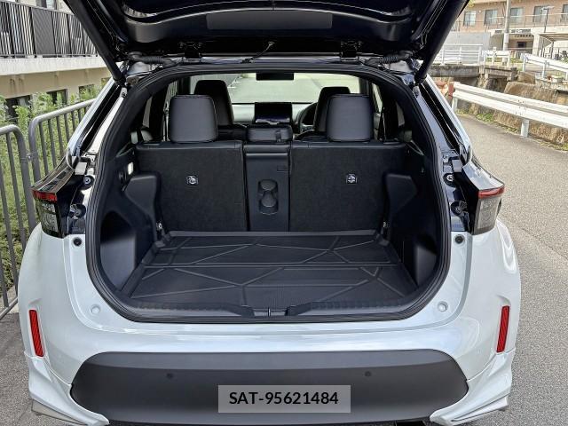 Toyota YARIS CROSS 2024-11 8690537-18