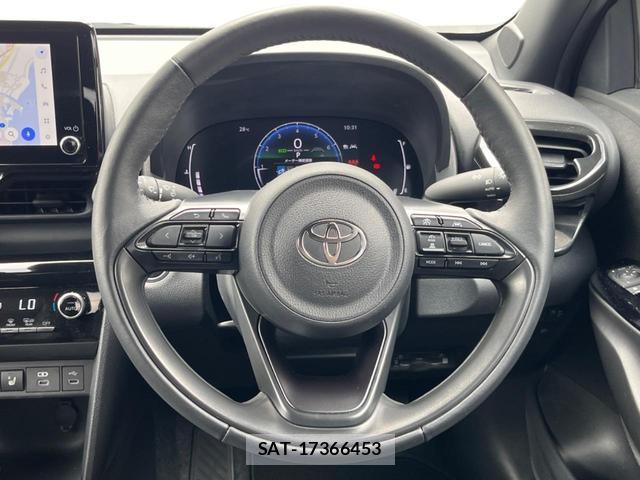 Toyota YARIS CROSS 2024-12 8690684-11