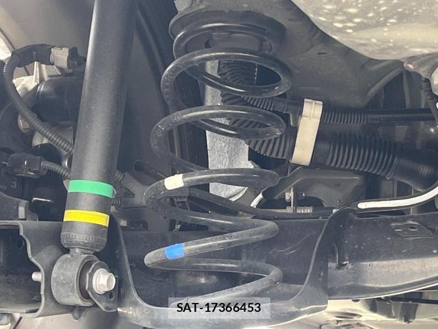 Toyota YARIS CROSS 2024-12 8690684-19