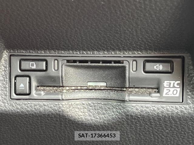 Toyota YARIS CROSS 2024-12 8690684-7