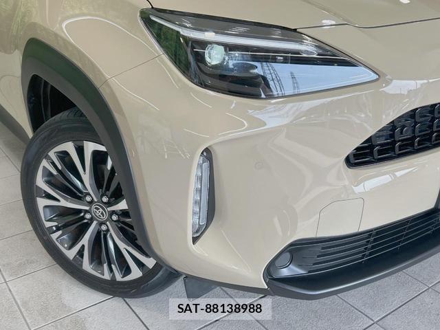 Toyota YARIS CROSS 2021-12 8690704-11