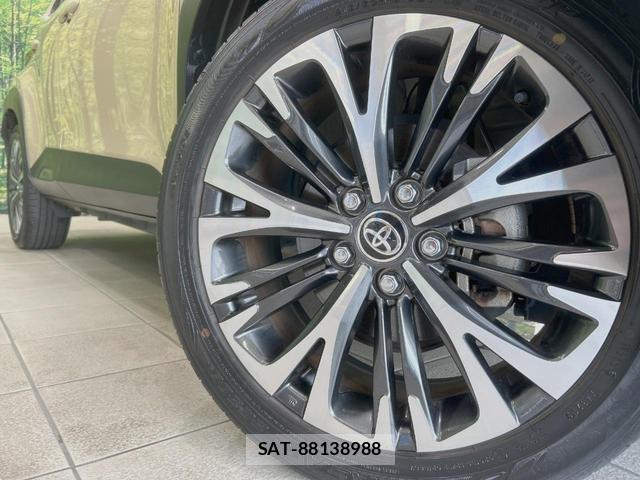 Toyota YARIS CROSS 2021-12 8690704-12