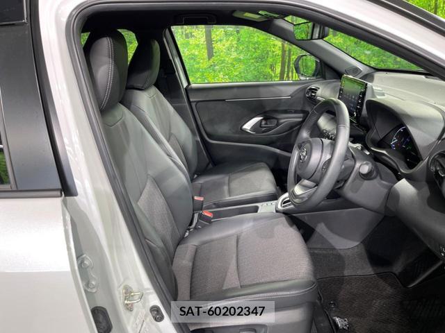 Toyota YARIS CROSS 2023-12 8690746-7