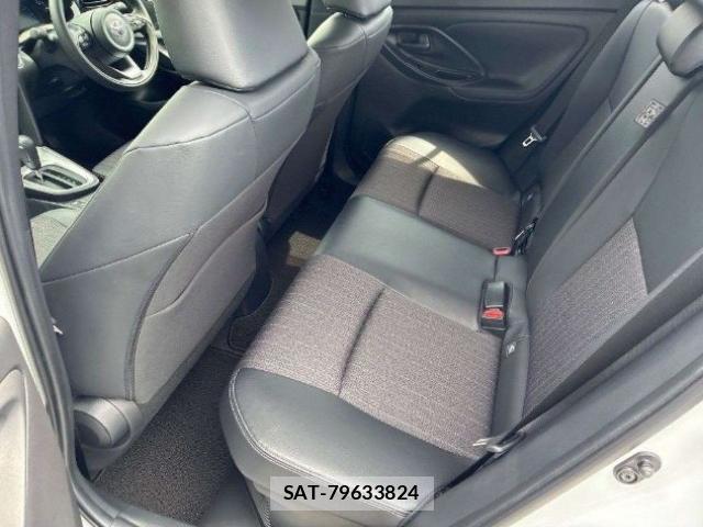 Toyota YARIS CROSS 2022-09 8690766-4