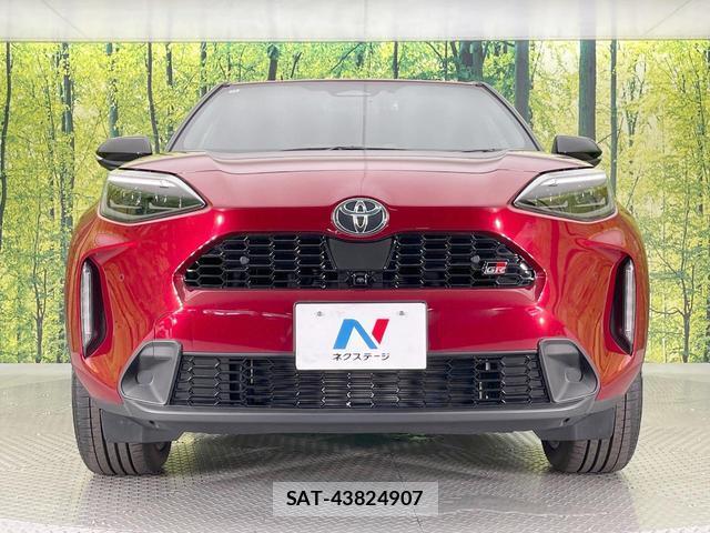 Toyota YARIS CROSS 2024-10 8690842-13