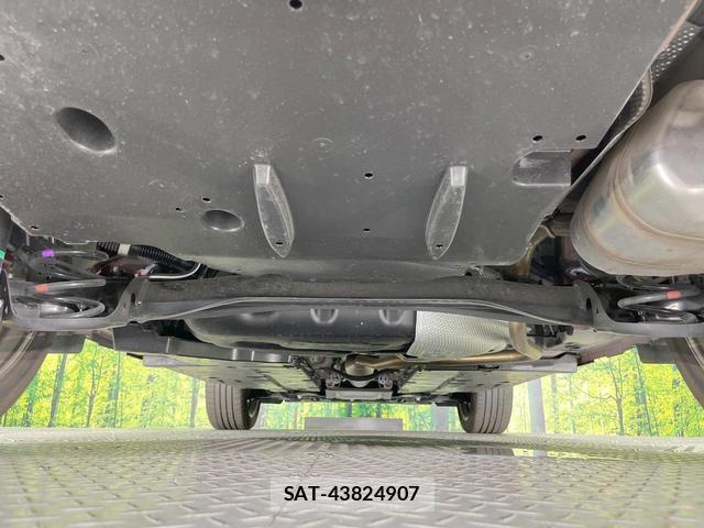 Toyota YARIS CROSS 2024-10 8690842-18