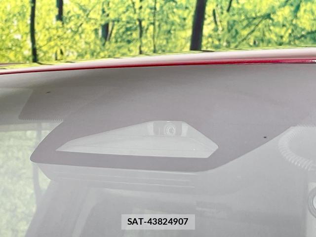 Toyota YARIS CROSS 2024-10 8690842-4