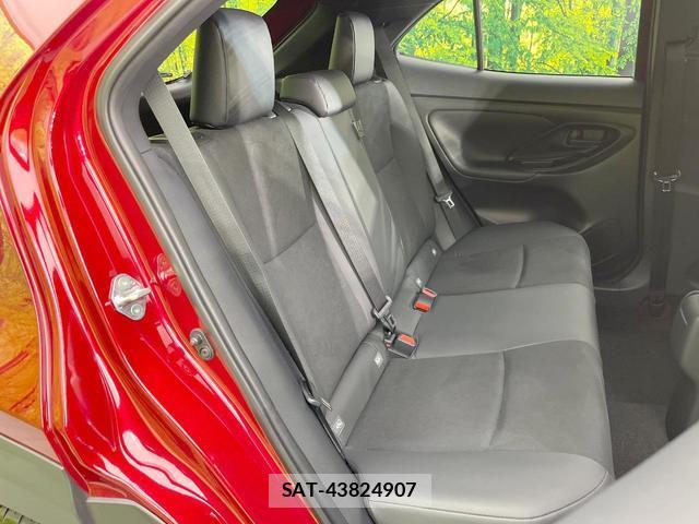 Toyota YARIS CROSS 2024-10 8690842-8