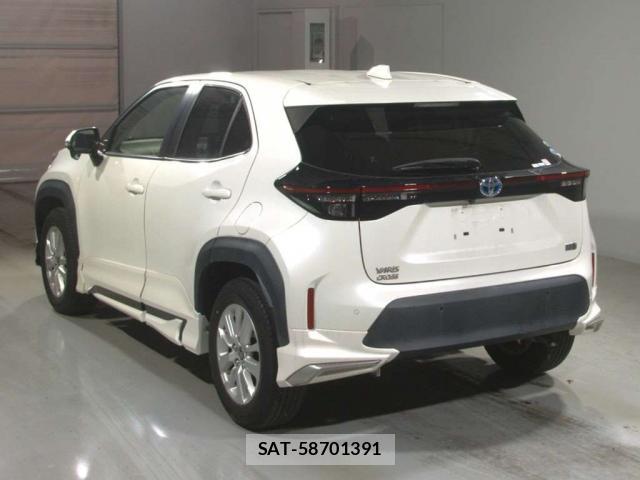 Toyota YARIS CROSS 2021-03 8690921-10