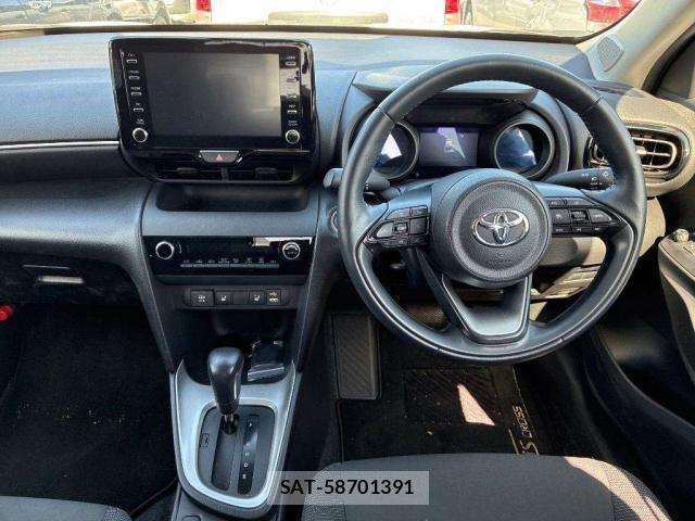 Toyota YARIS CROSS 2021-03 8690921-2