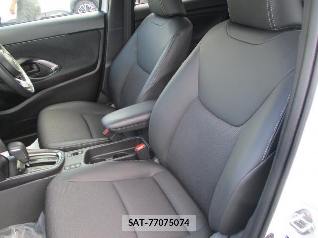 Toyota YARIS CROSS 2024-12 8691605-13