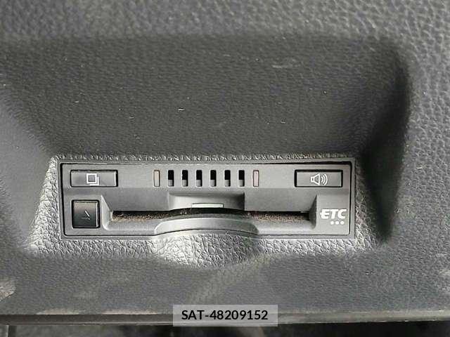 Toyota YARIS CROSS 2023-03 8691700-18